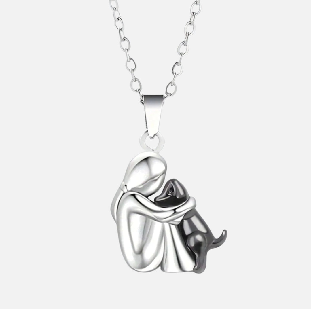 Collar con colgante "Abrazo"