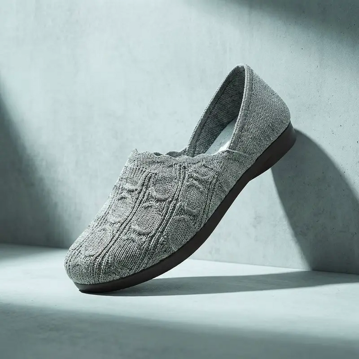 LOLA |👟Zapatos casuales de mujer de tejido transpirable✨ Tejido transpirable que mantiene los pies frescos y cómodos; suela flexible de PVC, ideal para largos paseos🚶